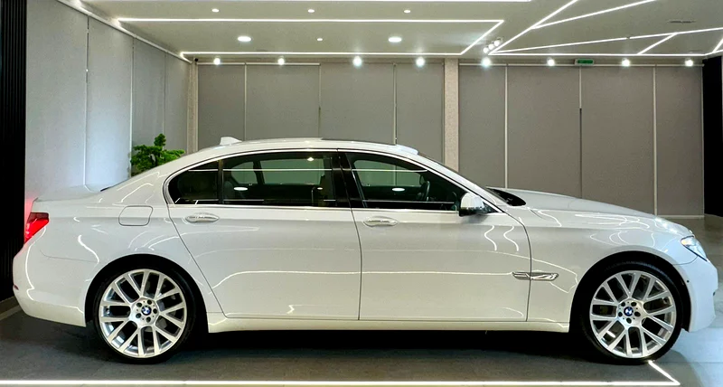 LOVELY BMW 740LI V6 || HIGHEST CATEGORY || GCC || LOW MILEAGE || BEST CONDITION63160610379779112