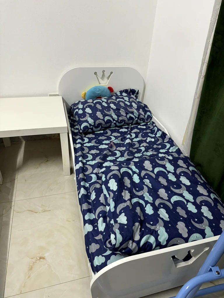 سرير أطفال بانهوم قطعة أثاث عصرية أنيقة - مثالية لمنزلك. سرير أطفال بانهوم63218314239105114