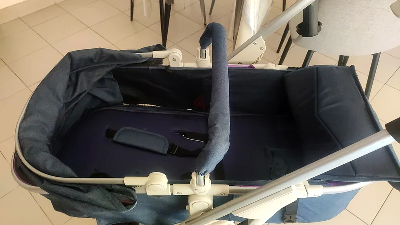 عربة أطفال أنيقة ومريحة للبيع!63197640630531112