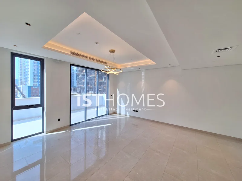 Luxury Penthouse Apartment | Smart Home Alexa | Closed Kitchen | Laundry Room | Wraparound Terrace | Brand New | Prime Location | First Tenant | JVC63780578868226113