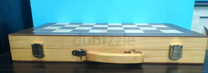 Classic Wooden Chess Set in Excellent Condition63207889503745111