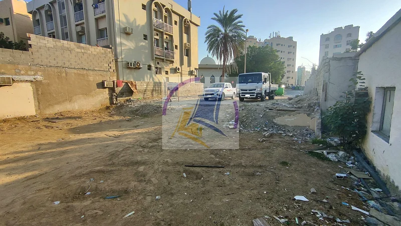 للبيع عقار تجاري / سكني في منطقة المليلة - الشارقة63183235584386113