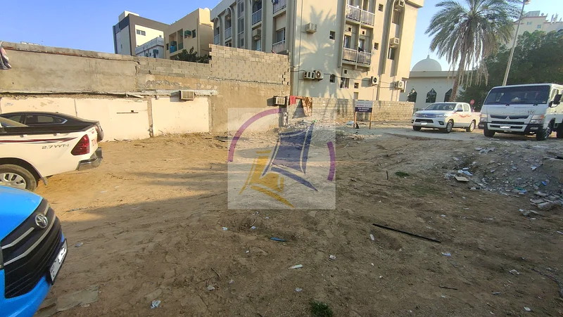 للبيع عقار تجاري / سكني في منطقة المليلة - الشارقة63183235584386112