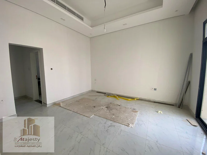 For sale a new finishing villa, the first inhabitant, consisting of two floors in the Emirate of Sharjah, Al-Hoshi area, high-end design, harmonious s63207377174785113