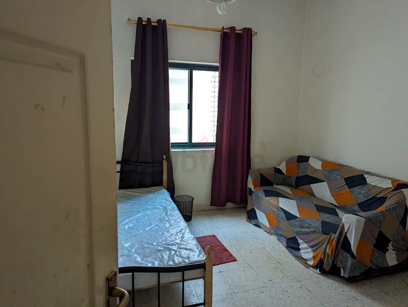 غرفة مؤثثة @1750 درهم شاملة سيبا وإنترنت63314994374275116