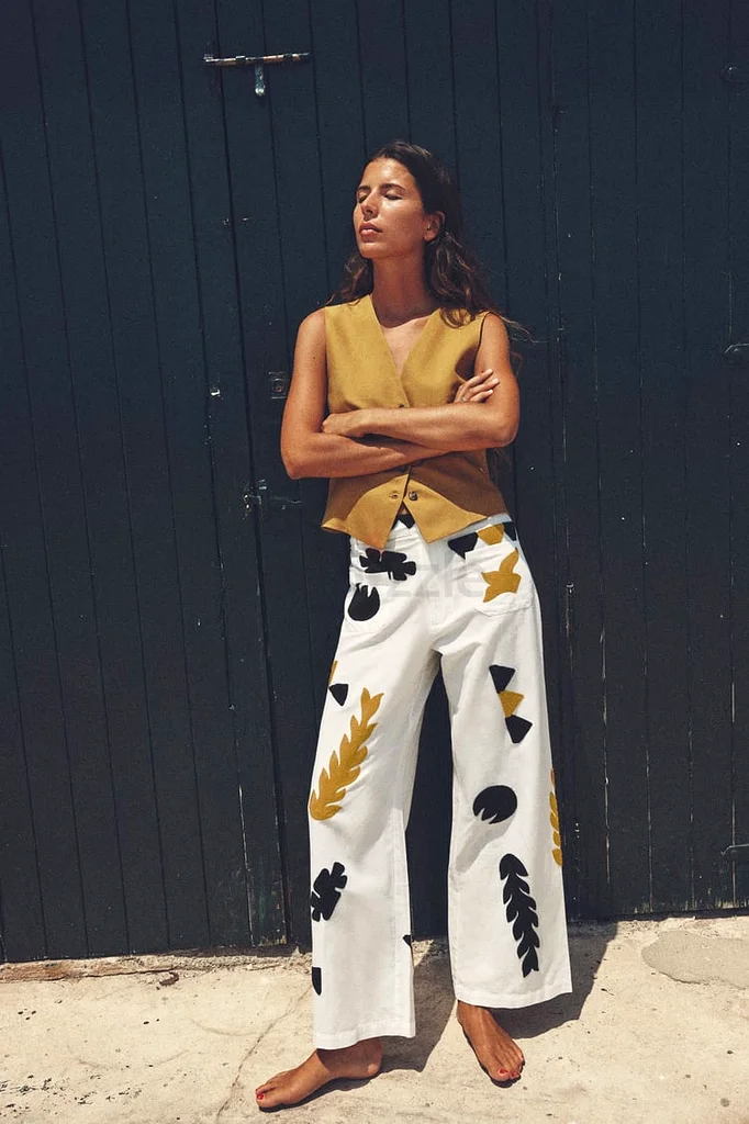 Zara Bloggers Favourite Embroidered Pants63238110669186112