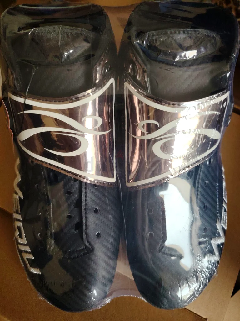 Brand New Inline Skates with Spare Wheels!63249773167619111