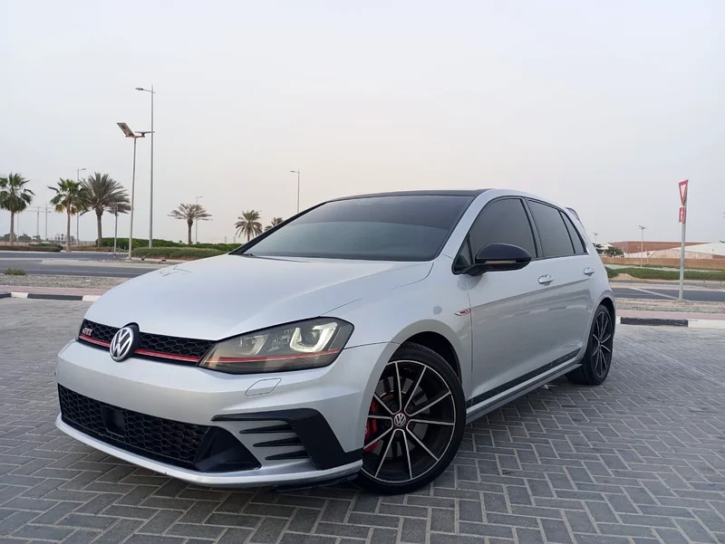 Golf GTi 2017 Gulf model63170386301570113