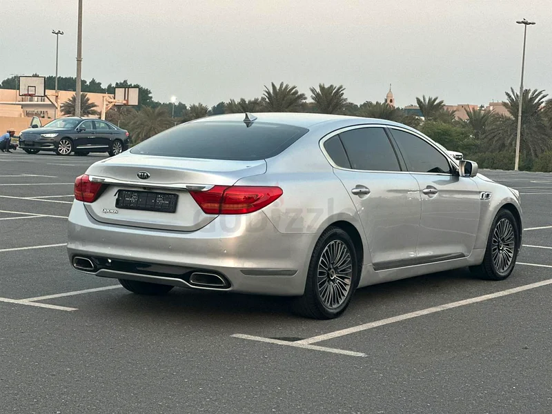 Dubai63224311527683111
