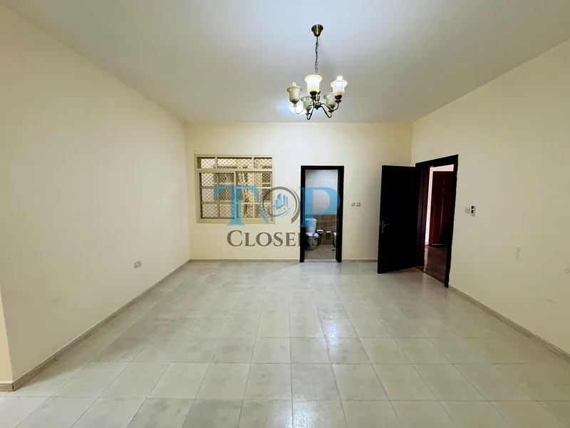 بالقرب من المستشفى ومنطقة المدرسة | الطابق الأرضي | واسع63151410554499113