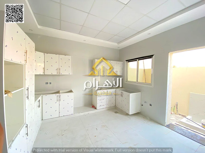 Townhouse at a competitive price, two floors and a roof, directly on the Emirates Road, without a down payment, freehold for all, close to all service63903397212289114