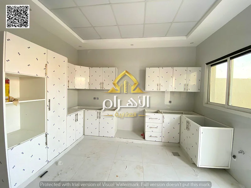 Townhouse at a competitive price, two floors and a roof, directly on the Emirates Road, without a down payment, freehold for all, close to all service63903397212289113