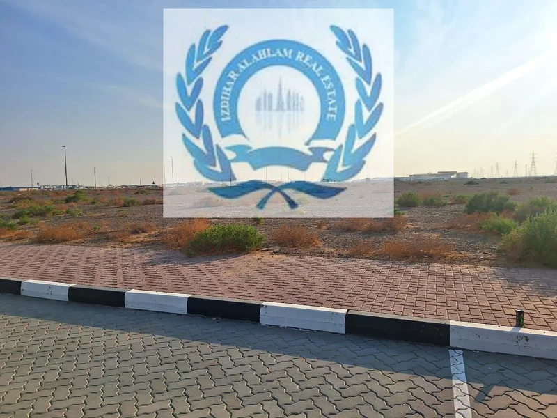 الزاوية، بالقرب من الحديقة، قطعة أرض كبيرة جدًا لبناء منزل أحلامك في زاهيا الشارقة63197611027714114