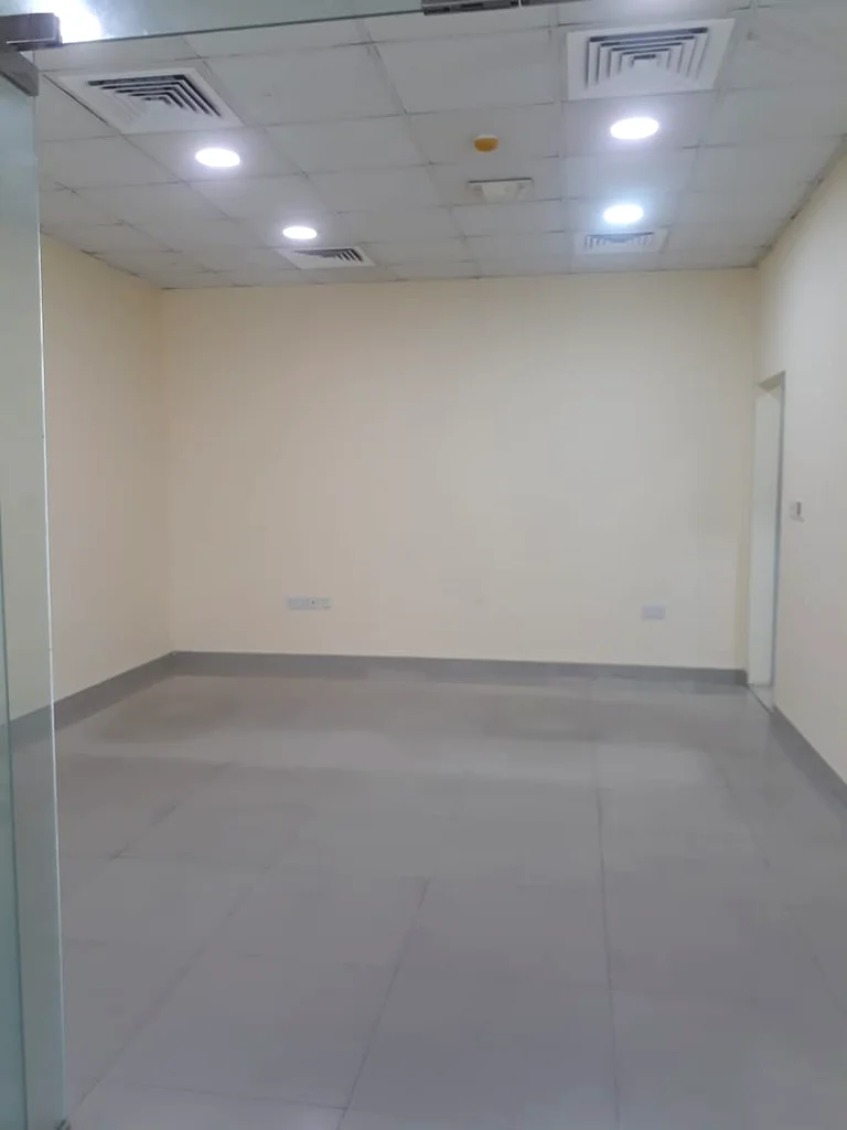 Spacious Shop for Low Rent63220311275777113