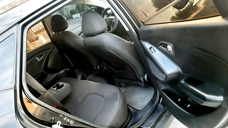 Hyundai Tucson Lamited Top 2015 Model No2 Option Fully Automatic GCC Family Used Urgent Sale63151843073795114