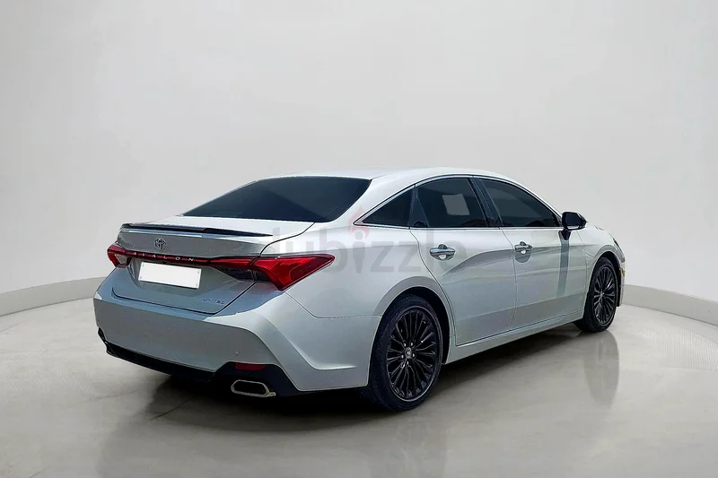 2022 Toyota Avalon Limited 3.5L | GCC Specifications63138715760386113