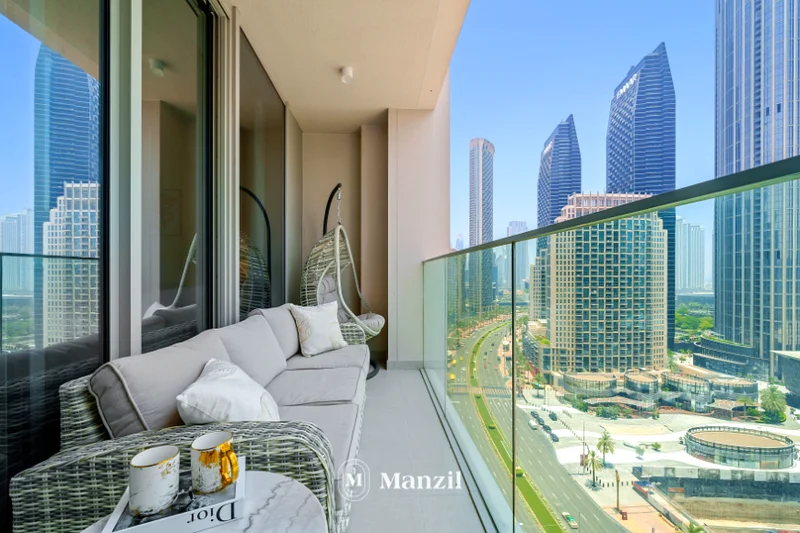 عرض الصيف / | شقة أنيقة من 3 غرف نوم | وسط المدينة | إطلالة على برج خليفة63833397027585111
