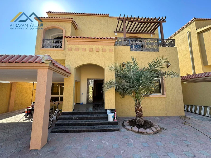 Luxurious villa with a large building area * Very distinguished location * 15-meter setback * Freehold without down payment63869060544771112