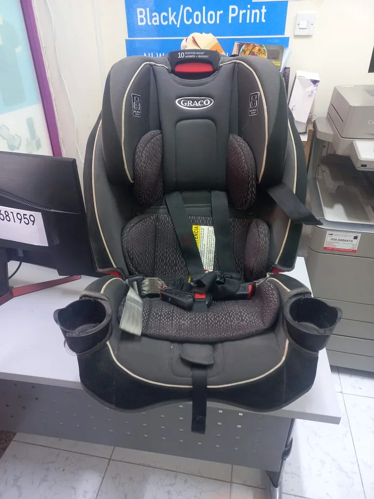 Graco 3-in-1 car seat from Slim Fit, multi-size for ages 2 to 7 years - used for only one month63196622296067113
