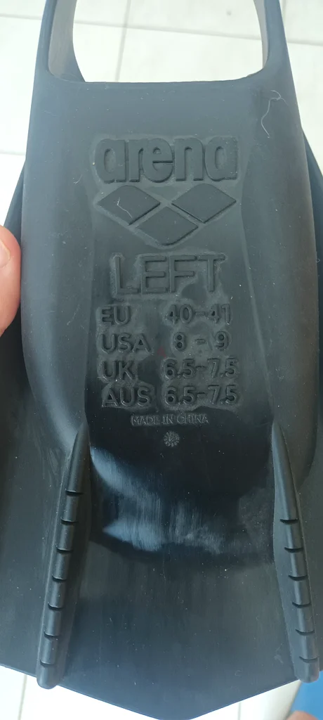 Arena power fins size  38/39 40/41 available 42/4363241122197763111
