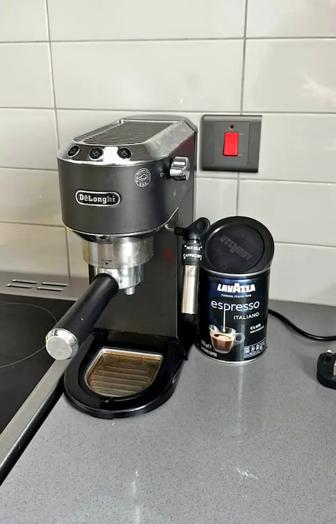 Delonghi coffee machine63251895018499110