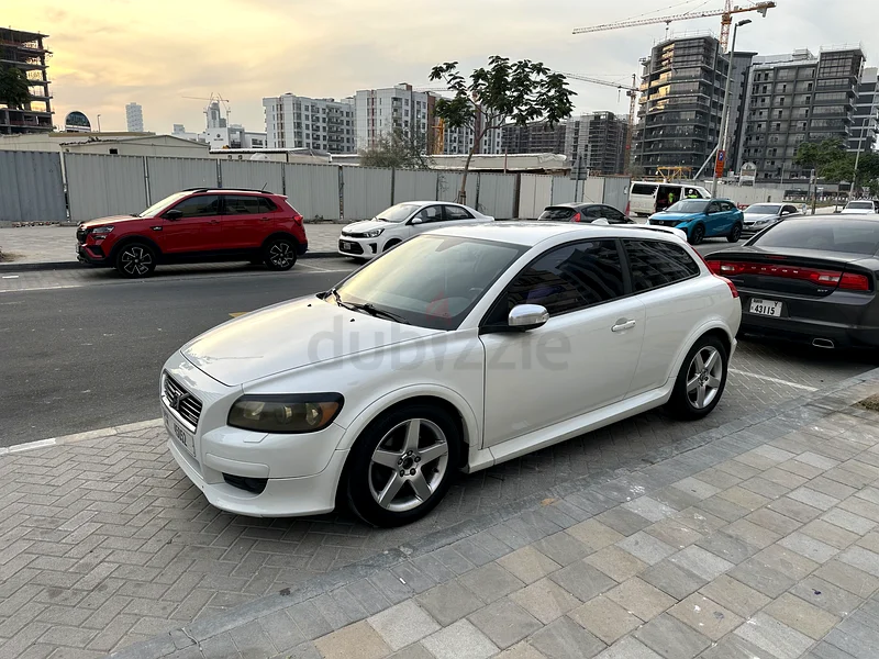 Volvo C30 2.4L – 2009 | Sport Hatchback | Excellent Condition |  No Expenses Needed63221301625859111