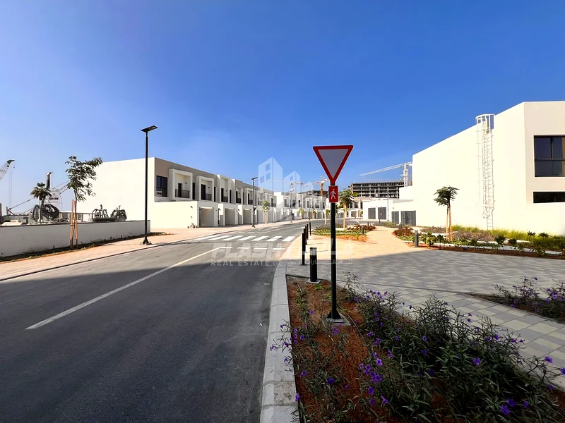 3-Bedroom Townhouse + Maid Room | Ready to Move In63861101037953111