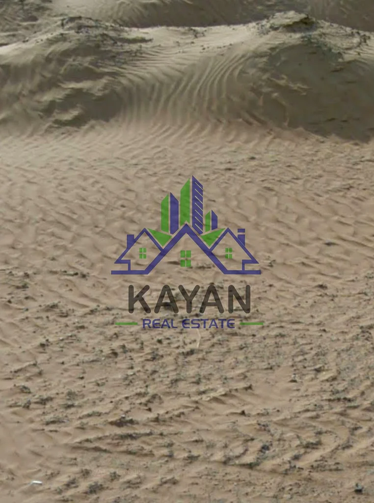 قطعة أرض صناعية للبيع في أم القيوين63185196654723111