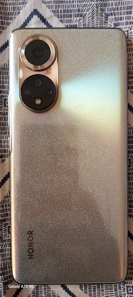 Honor 5063215378923394111