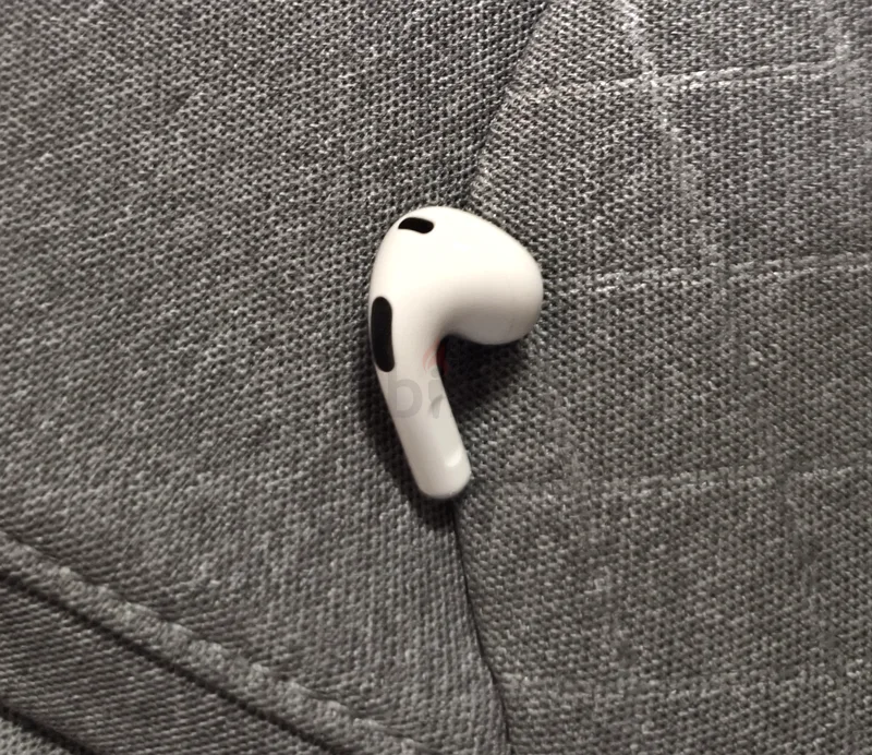 Airpod 3rd generation right side only63222345201282111
