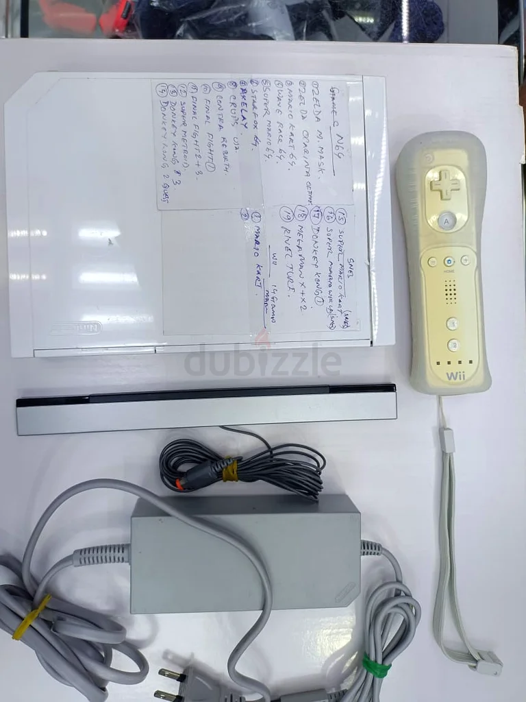 حزمة جهاز نينتندو وي مع الملحقات - حالة رائعة!63205355187458111