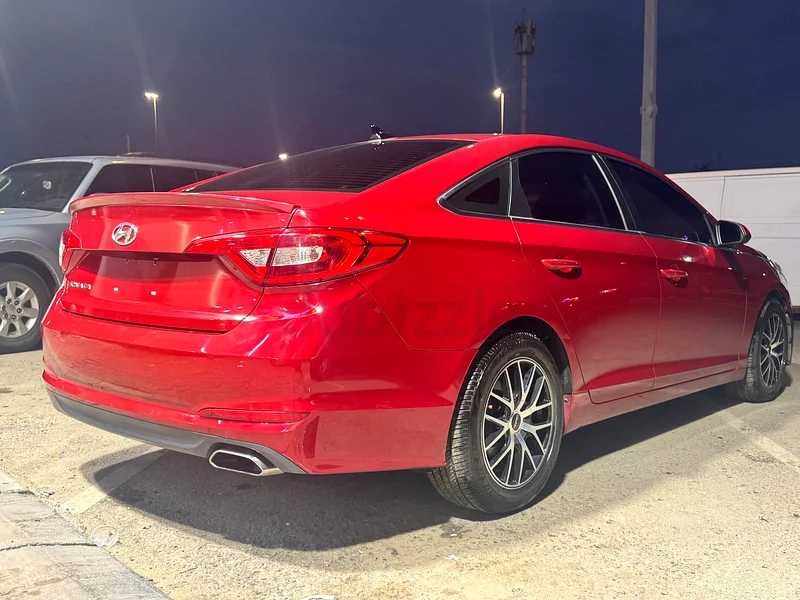 Hyundai Sonata 2017 SE American specs Clean title Excellent condition Red colour Best price63150946001923114