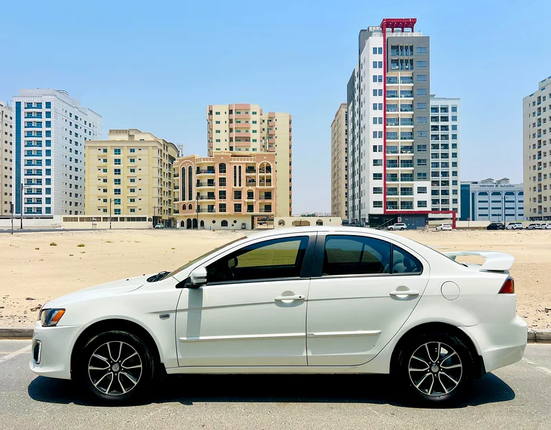 A BEAUTIFUL CLEAN MITSUBISHI LANCER 2016 MODEL GCC SPACE NICE AND CLEAN CONDITION REF:-150163172650798081111