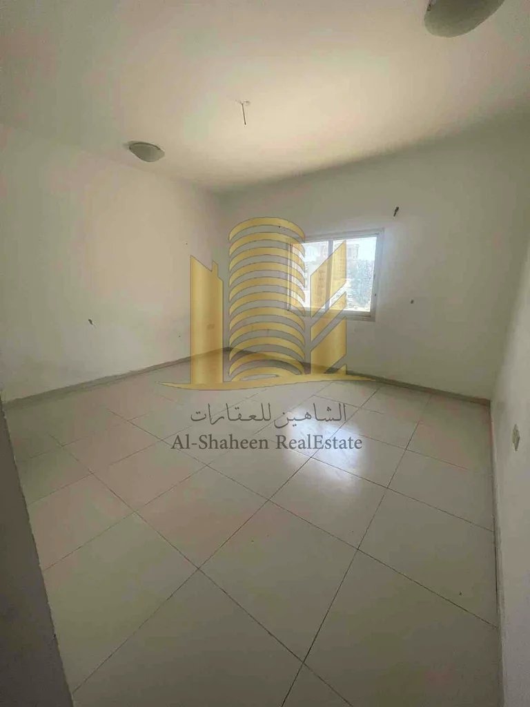 Hurry up! Don't miss this offer - Integrated residential building for sale in Rashidiya 3, Ajman  Property Details:  Land Area: 2000 square feet  Total Floors: Ground + Single Floor + Roof  Total apar63251332785538110