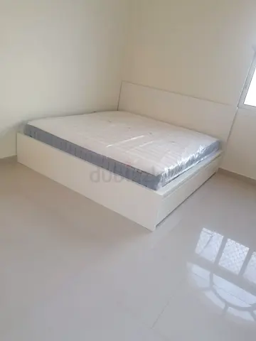 Ikea Malam king size bed 180/200cm bed with 2 storage drawers underneath and Ikea mattress