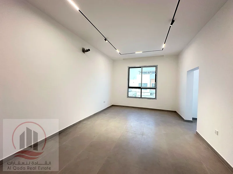 For sale: Townhouse villa in Al Zahia, Ajman. 4 master bedrooms, a living room, and a maid's room. Freehold for all nationalities. Bank financing is p63253961099521114