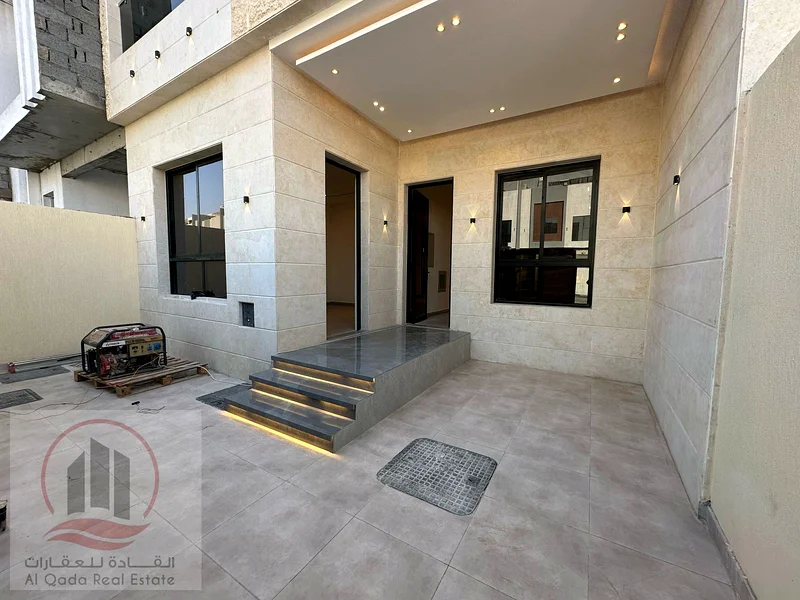 For sale: Townhouse villa in Al Zahia, Ajman. 4 master bedrooms, a living room, and a maid's room. Freehold for all nationalities. Bank financing is p63253961099521112