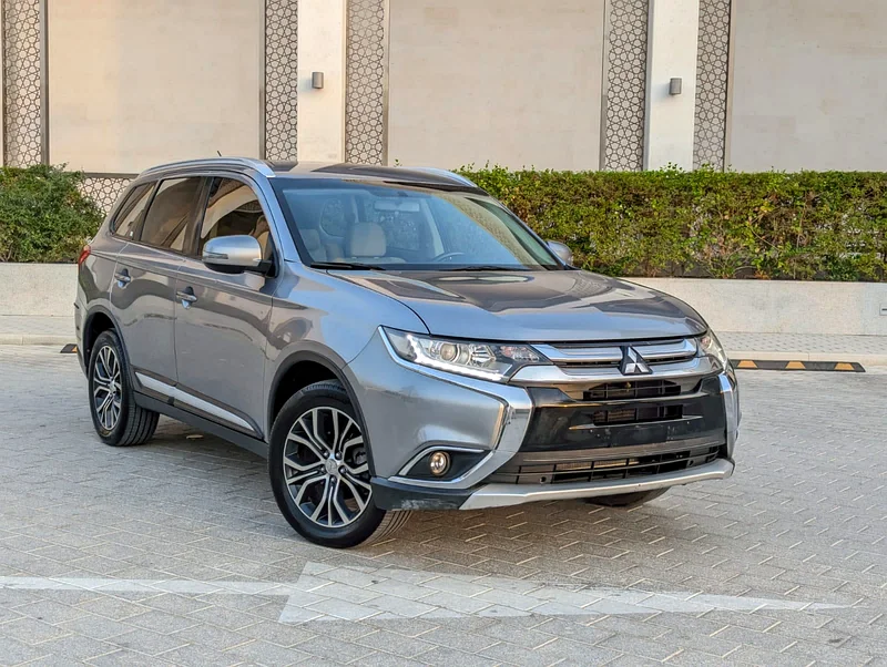 Mitsubishi Outlander 2016 GCC 4WD Immaculate Shape Low KM Perfect Inside Out63225309721859118