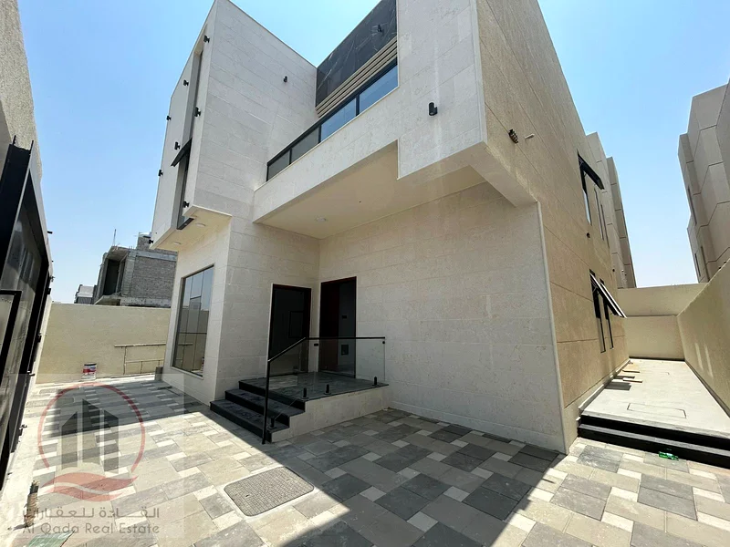 For sale, a villa in Ajman Al Helio, 5 master rooms, a Majles room, a hall, and a maid’s room, freehold for all nationalities, Installment with out do63896286313090112