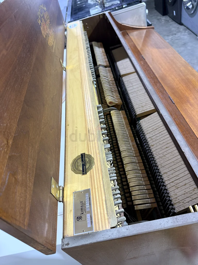 Piano63202681396610112