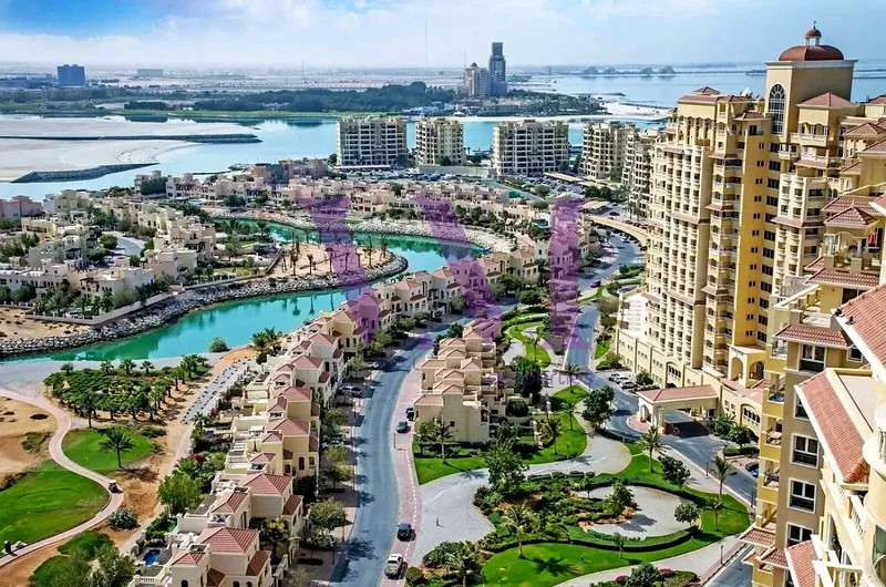 منظر رائع على المسبح | مشي إلى المركز التجاري63858882120578113