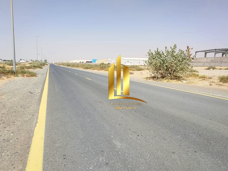 للبيع، أرض صناعية في موقع ممتاز في منطقة السجايع، منطقة واحة السجايع، على الطريق العام63195063123329113