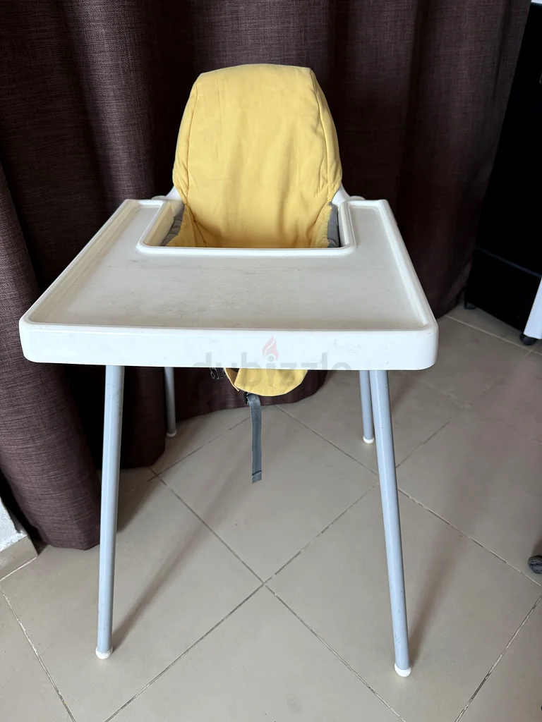 Ikea High Chair with 2 covers for Your Little One!63195106592001111