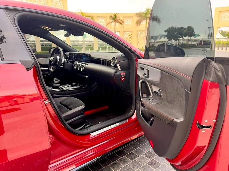 Mercedes-Benz CLA 35 AMG – Low Mileage, Excellent Condition63145814018561114