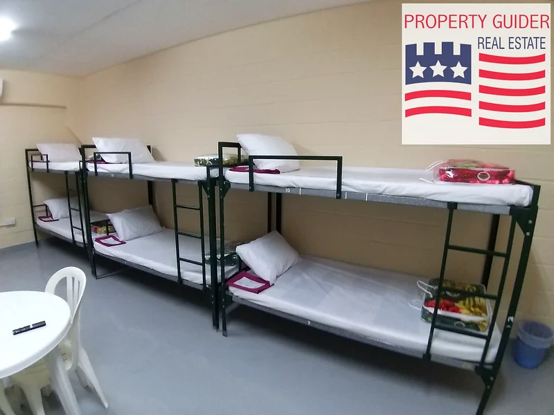 10 ROOMS SEPERATE AND KITCHEN AND TOILET63612457956355112