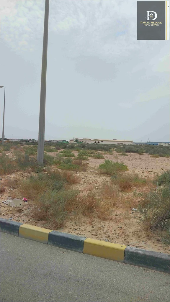 For sale in Sharjah, Al Sajaa area

Emirates Transit City

34,000 sq. ft. industrial land

Commercial industrial permit

Excellent location63196617987842111