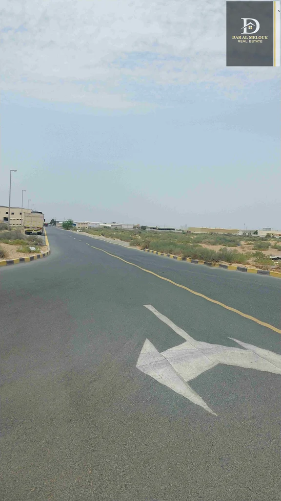 For sale in Sharjah, Al Sajaa area

Emirates Transit City

34,000 sq. ft. industrial land

Commercial industrial permit

Excellent location63196617987842114
