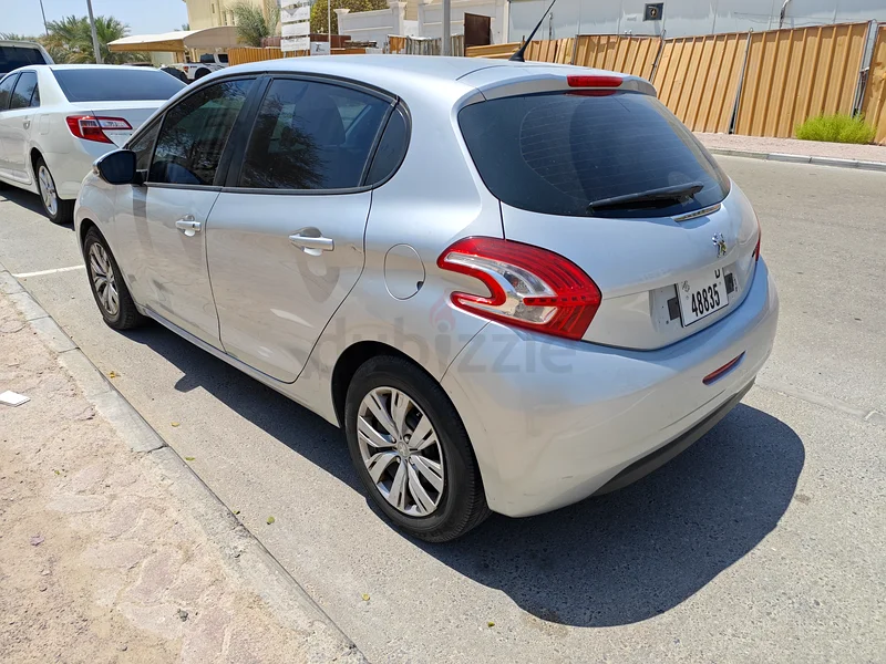 Peaguet 208 2015 GCC with Cruise Control63134988249217111