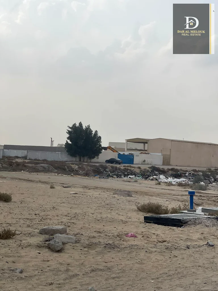 or sale in Sharjah, Al Sajaa S area    Industrial land with an area of ​​9785 feet63196118451075112