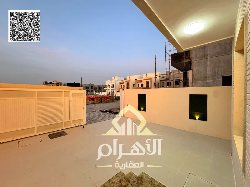 فيلا واسعة مع سقف للبيع في الحيلو 2 متضمنة رسوم التسجيل وملكية63907043920771113